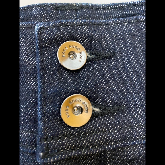 HUGO BOSS Women’s Dark Wash Denim Skirt - Picture 4 of 11